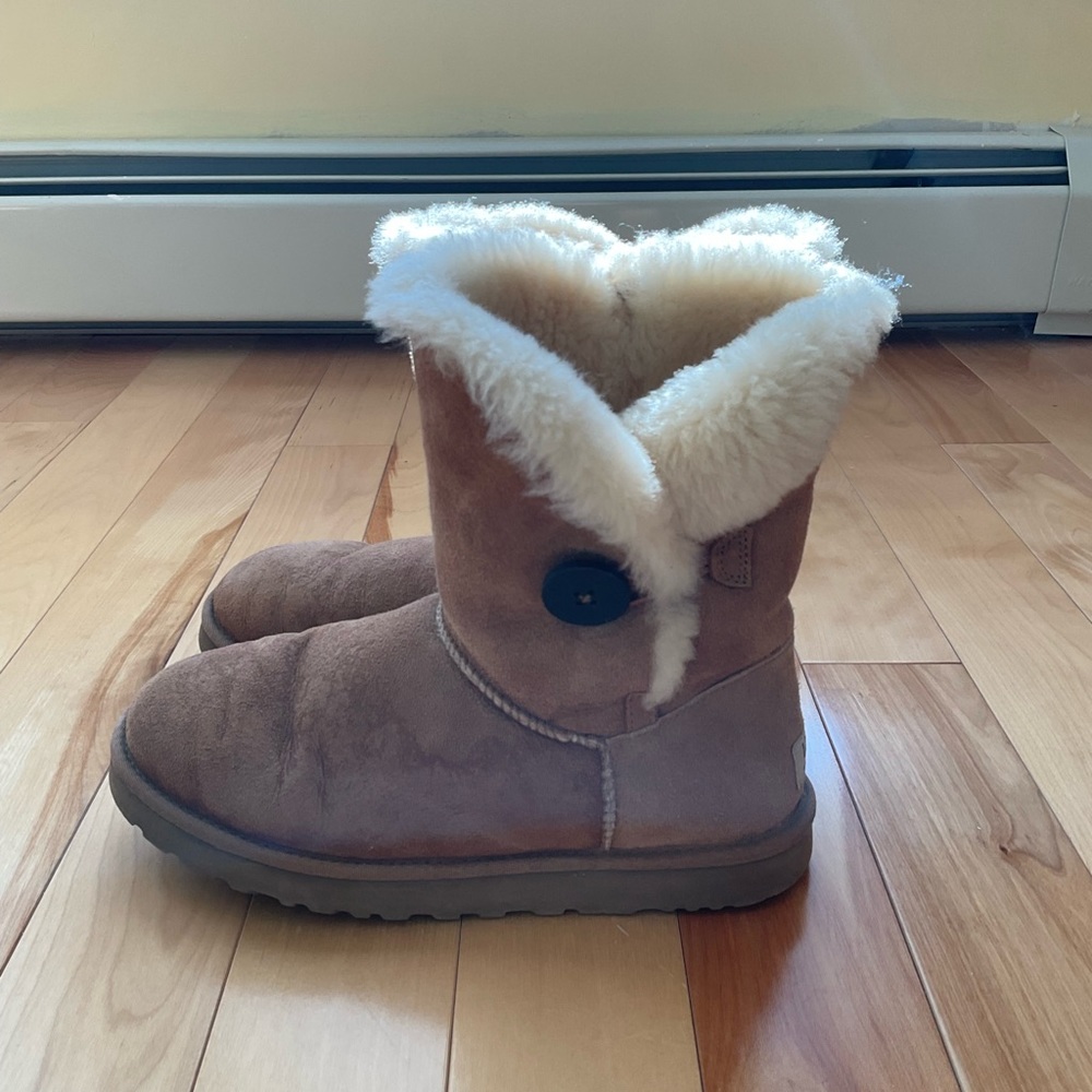 Uggs Women’s Bailey Button Boot